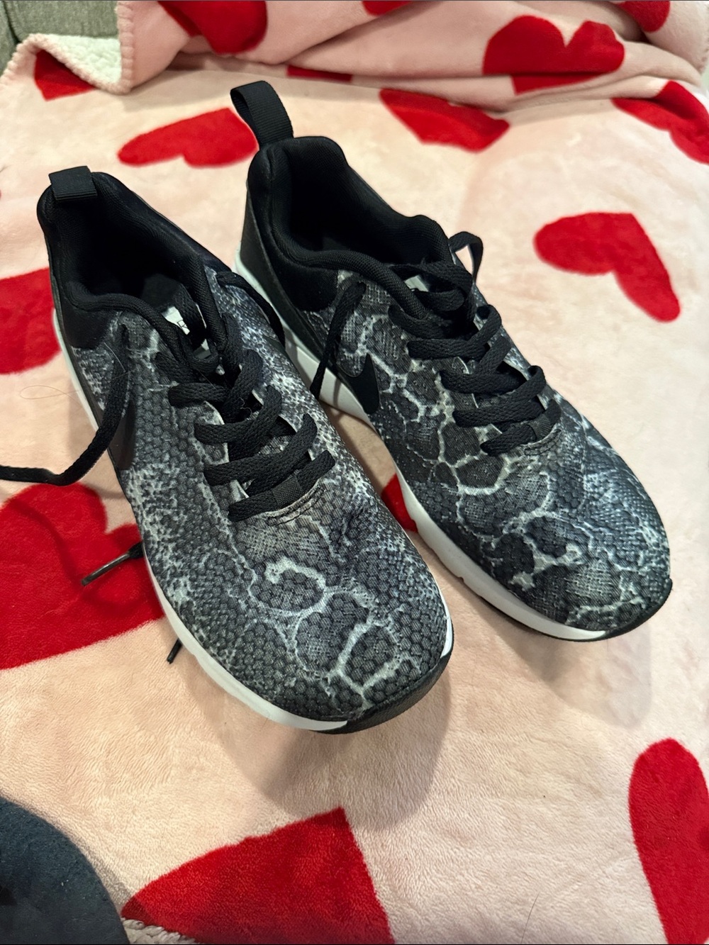 NIKE Women’s Black Snake-Print Athletic Sneakers